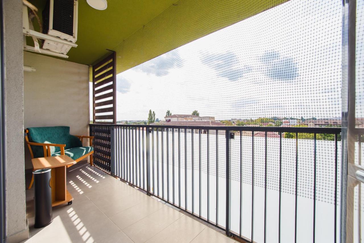 Elegant & Spacious - Central Apartment ออราแด ภายนอก รูปภาพ