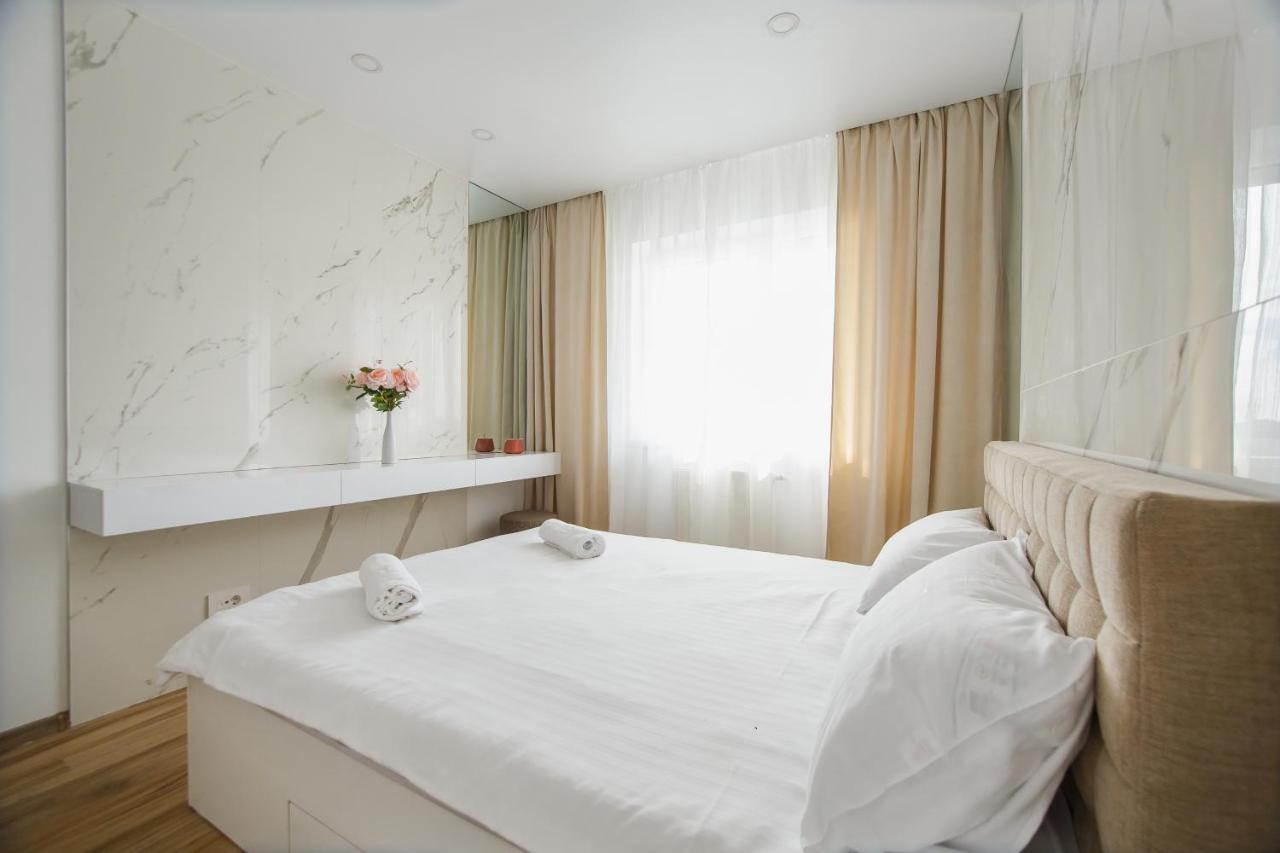Elegant & Spacious - Central Apartment ออราแด ภายนอก รูปภาพ